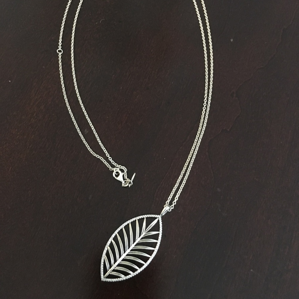 Pandora Palm Leaf pendant and chain